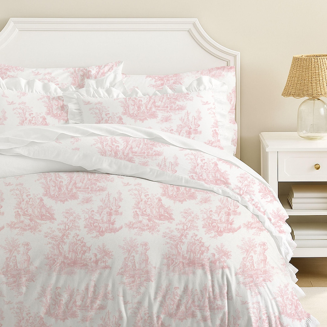 Hotel Collection Classic Toile Medallion Comforter Set – Full/Queen, Pink, 3-Piece, New Without Tags