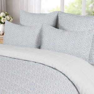 Floral Comforter Set Coquette Cottagecore Aesthetic Flower Shabby Chic Pattern for Teen Girl Lightweight Bedding 3 Pieces White Blue Queen