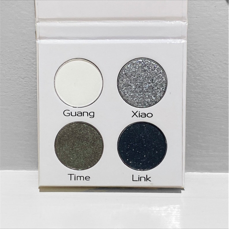 Senpai alt aesthetics mini eyeshadow palette image 8