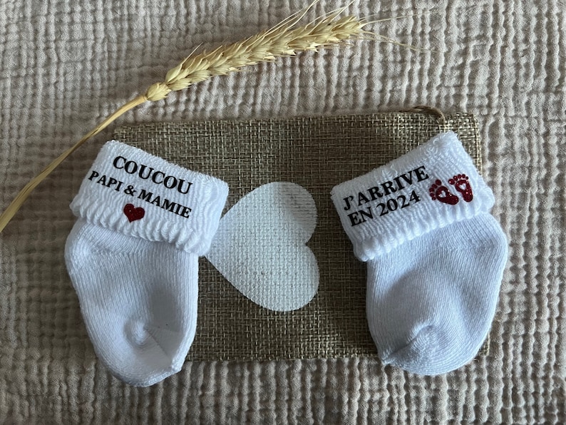 Annonce grossesse originale, chaussettes bébé, papa, papi, mamie, tonton, tata, parrain, marraine image 10