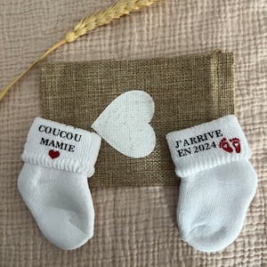 Annonce grossesse originale, chaussettes bébé, papa, papi, mamie, tonton, tata, parrain, marraine image 3