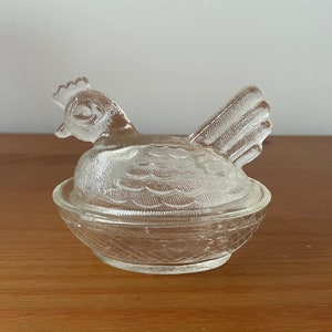 Hen on Nest Pressed Glass Chicken Covered Dish Candy Jar French vintage Kitchen Decor glass butter cheese container with lid tableware decor