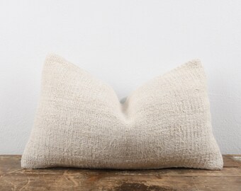 lumbar kilim pillow handwoven kilim pillow Turkish Anatolia hemp kilim pillow white kilim pillow couch kilim pillow sofa pillow cover Ag-1