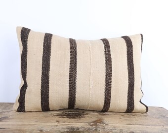 Hemp Kilim Pillow Cover, Vintage Turkish Cushion (16x24)