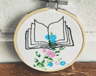 Book Embroidery - Book Lover Art Hand Embroidered on Vintage Flower Fabric - Tiny Wall Hanging - Cottagecore Wall Decor