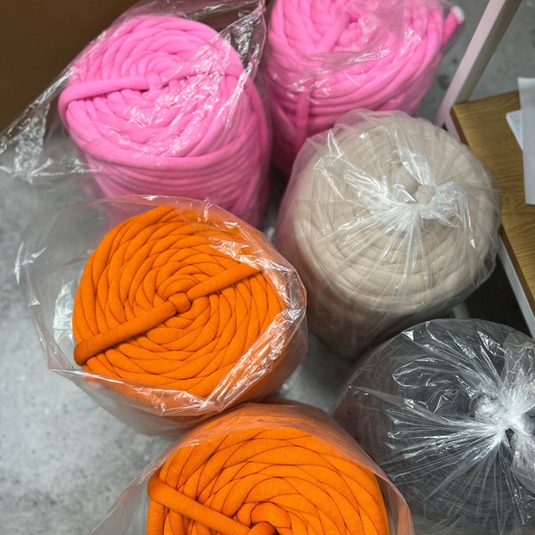 1 ball = 1,5 kg = 75 m, Chunky ACRYLIC yarn, MASHABLE, Chunky VEGAN yarn, Tube anti-allergic yarn, Giant Arm knit Super sock bulky yarn