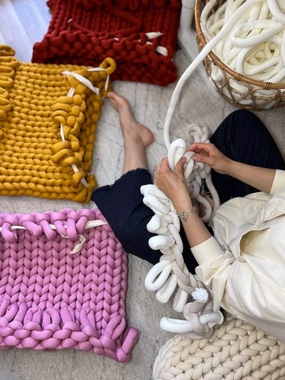 Acrylic arm knitting yarn sale
