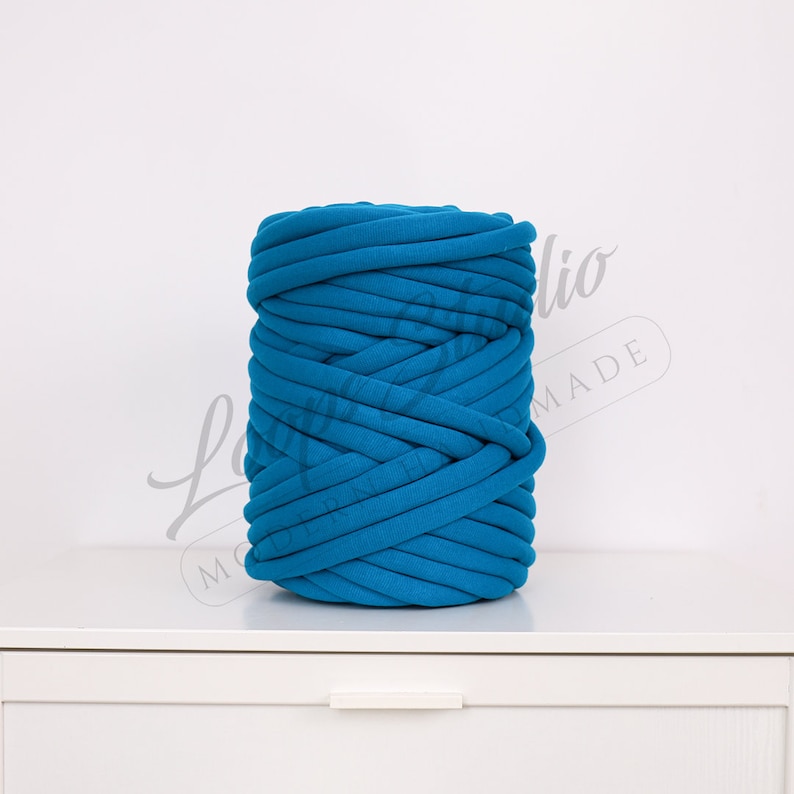 1 ball 1,5 kg 75 m, Chunky ACRYLIC yarn, MASHABLE, Chunky VEGAN yarn, Tube anti-allergic yarn, Giant Arm knit Super sock bulky yarn image 10
