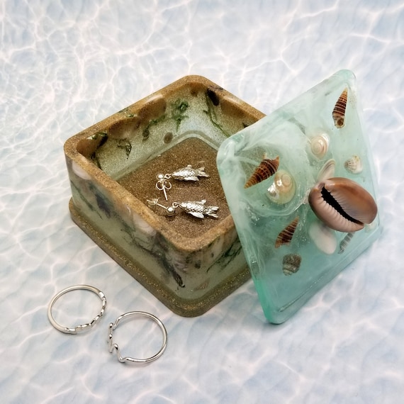 Small Ocean inspired resin trinket box