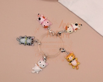 Set of mesh markers CATS - 5 character markers, mounted on carabiners or rings- Stitch Markers
