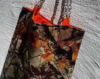 Camo Tote With Chain Strap