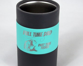 Enfriador de latas estándar de 12 oz con grabado láser y citas del Día del Padre de Toadfish. Soporte para bebidas personalizado.