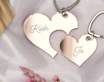 Set di portachiavi a forma di cuore con iniziali personalizzate, portachiavi abbinati con iniziali per lei/amica/coppia, regalo personalizzato per coppia fidanzato/fidanzata - Italia
