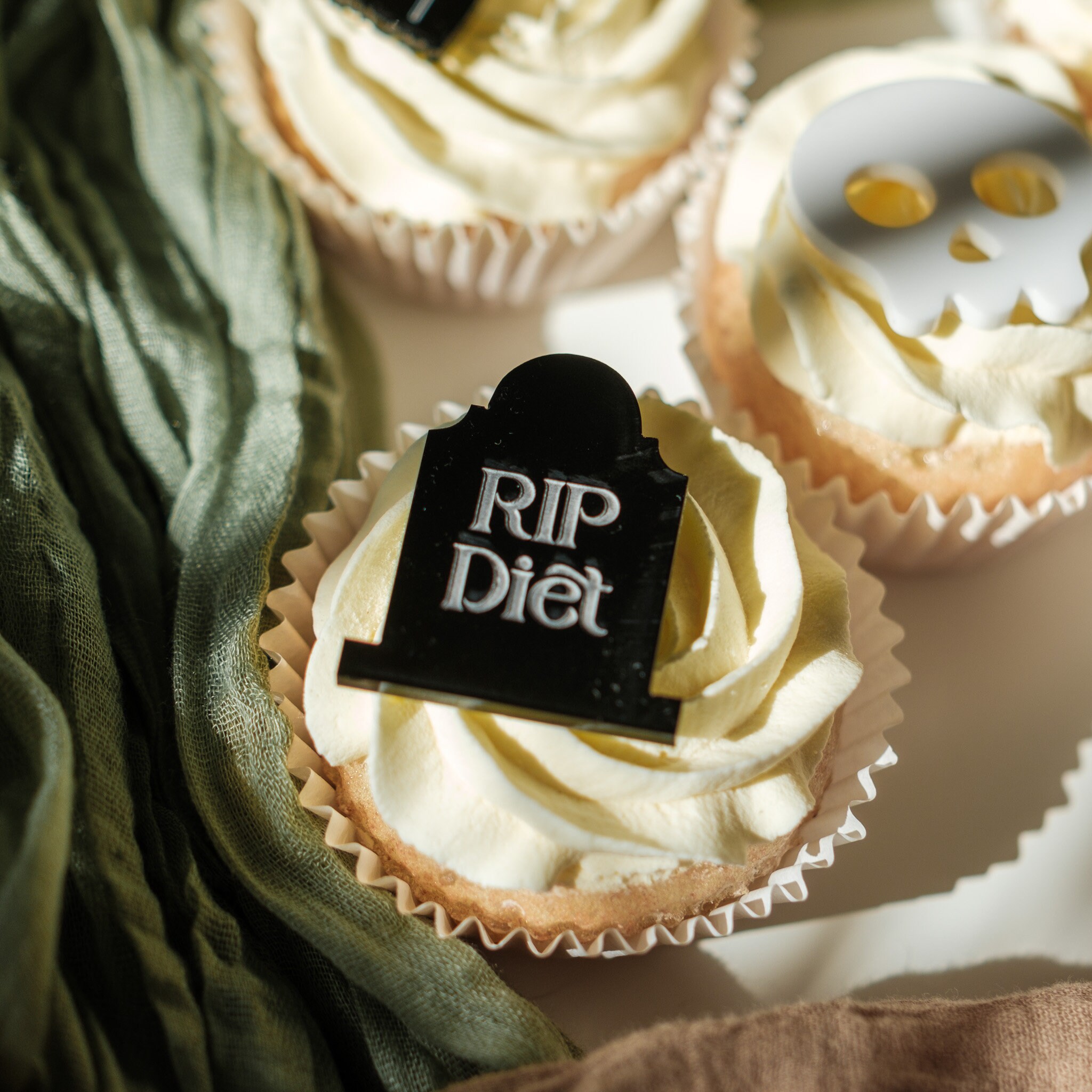 ハロウィンカップケーキトッパー8個セットハロウィンデコレーション