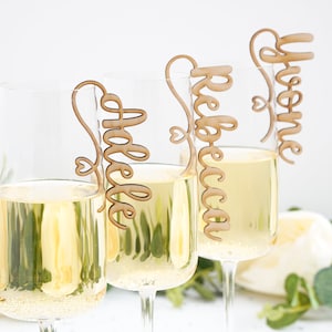 Bruiloft plaatskaart ideeën glas marker wijn charme bruiloft drankje tags cocktail champagne charmes drankje label glas charme houten plaatsnaam