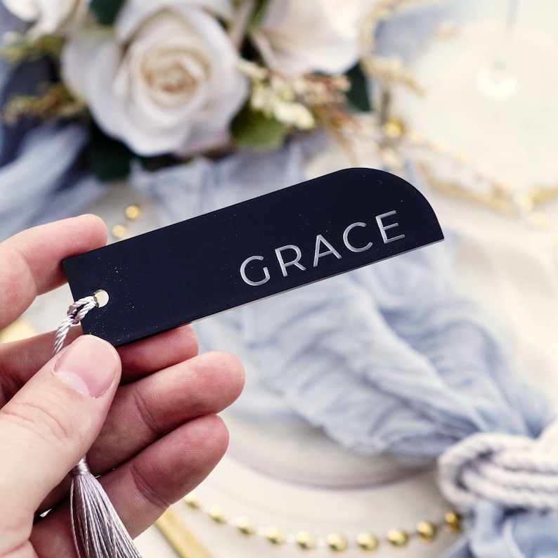 Black matt name tag for guest