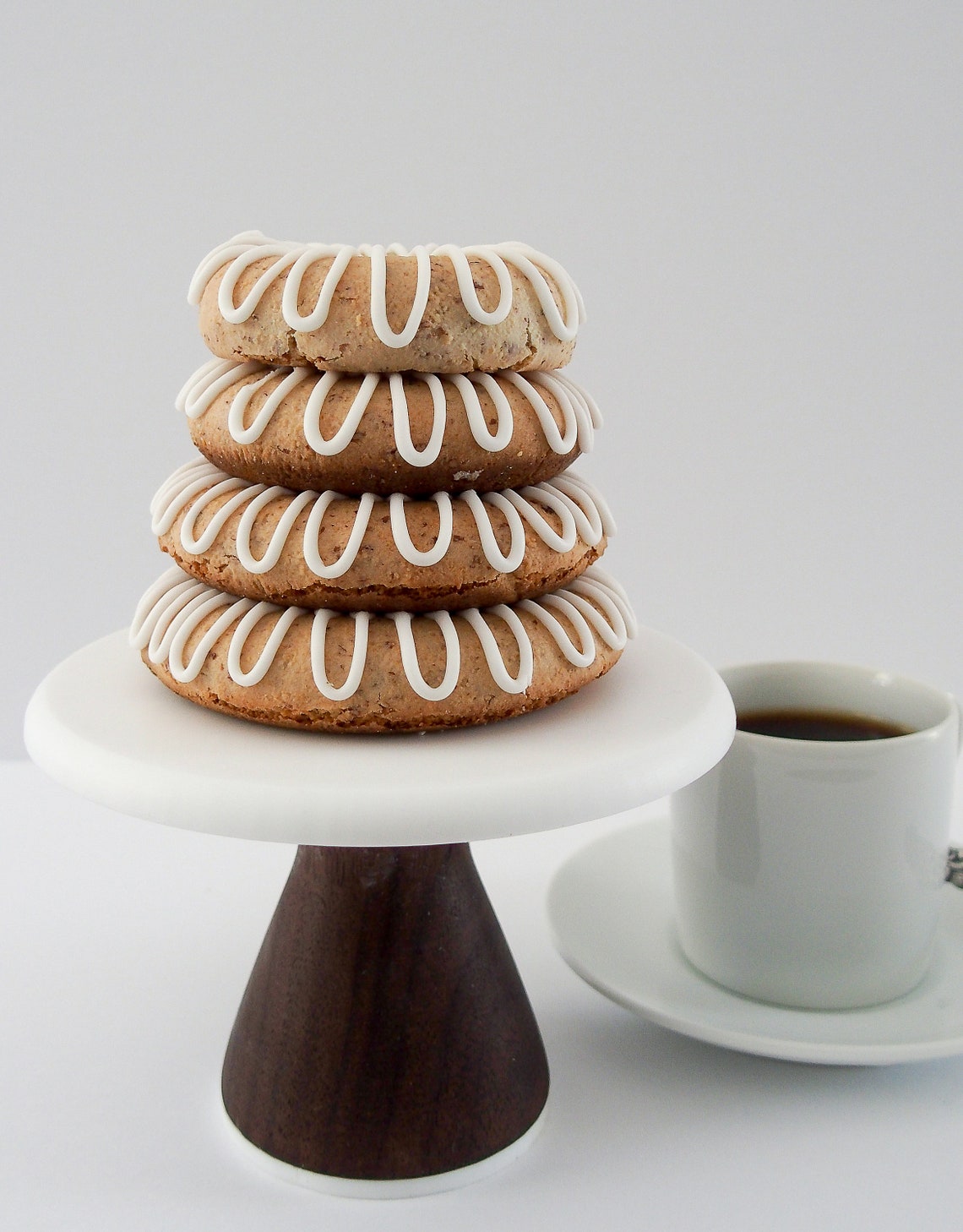 Mini gift-wrapped Kransekake options perfect for that ...