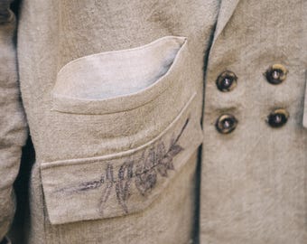 Blazer de lino botánico Chaqueta teñida con plantas y estampado ecológico Abrigo de lino crudo natural Prenda exterior rústica con estilo bohemio Blazer orgánico extragrande de color tierra