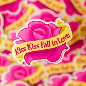 Naklejka na różę Ouran Sakura Kiss „Kiss Kiss Fall in Love”