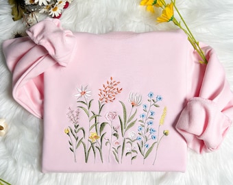 トップス licht bestreben FLOWER EMBROIDERY SWEAT トップス licht bestreben FLOWER EMBROIDERY SWEAT licht