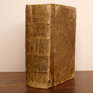 Rare books 1600's - Etsy 日本