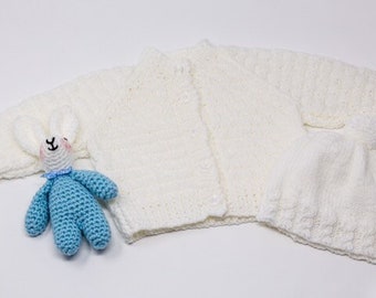 3-6 months hand made knitted baby cardigan set. Unisex boy or girl gift set with hat and teddy in pure white