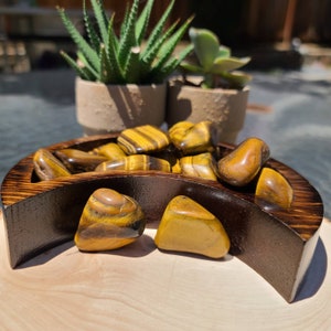 Tiger Eye tumble stone