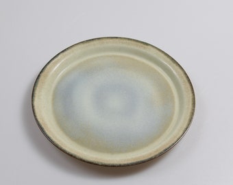 Keramik Teller "Fokus", vier Stück, stapelbar, von Hand auf der Töpferscheibe gefertigt