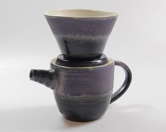Keramik Kaffeekanne mit Filter, "Frühstückszeremonie", getöpferte Kanne mit Kaffeefilter, handgefertigt auf der Töpferscheibe