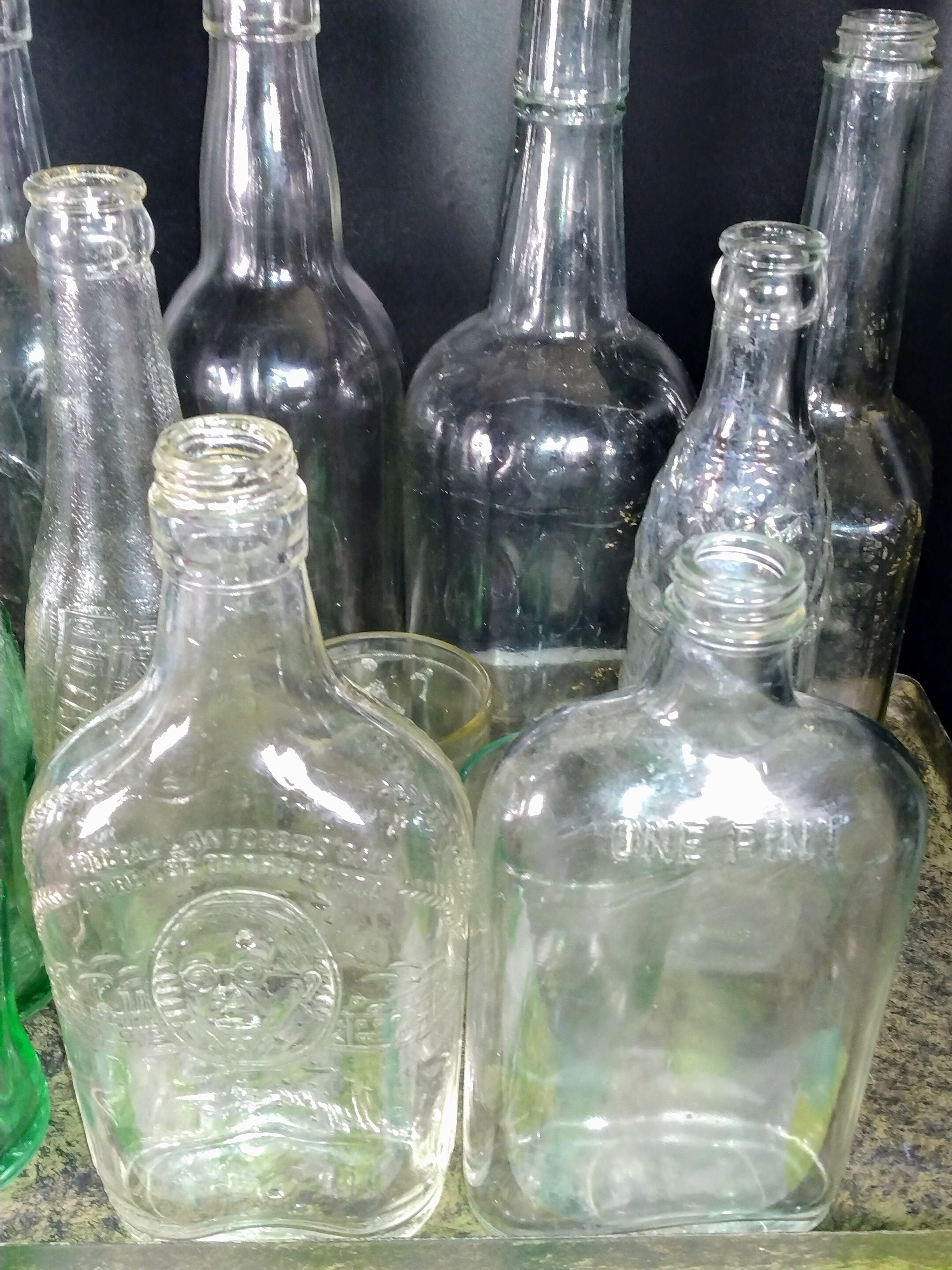HINGWAH 16 OZ Glass Drink Bottles, Set of 12 Vintage Glass Water