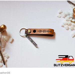 Sleutelhanger met muziekcode en kentekenplaatontwerp, roestvrij staal - lederen gravure, gepersonaliseerde sleutelhanger als cadeau