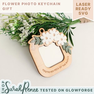 Llavero con foto de flor SVG, regalo cortado a láser para mamá, llavero para el Día de la Madre, archivo Glowforge listo para insertar fotos de 2x2, archivo láser para minimarco