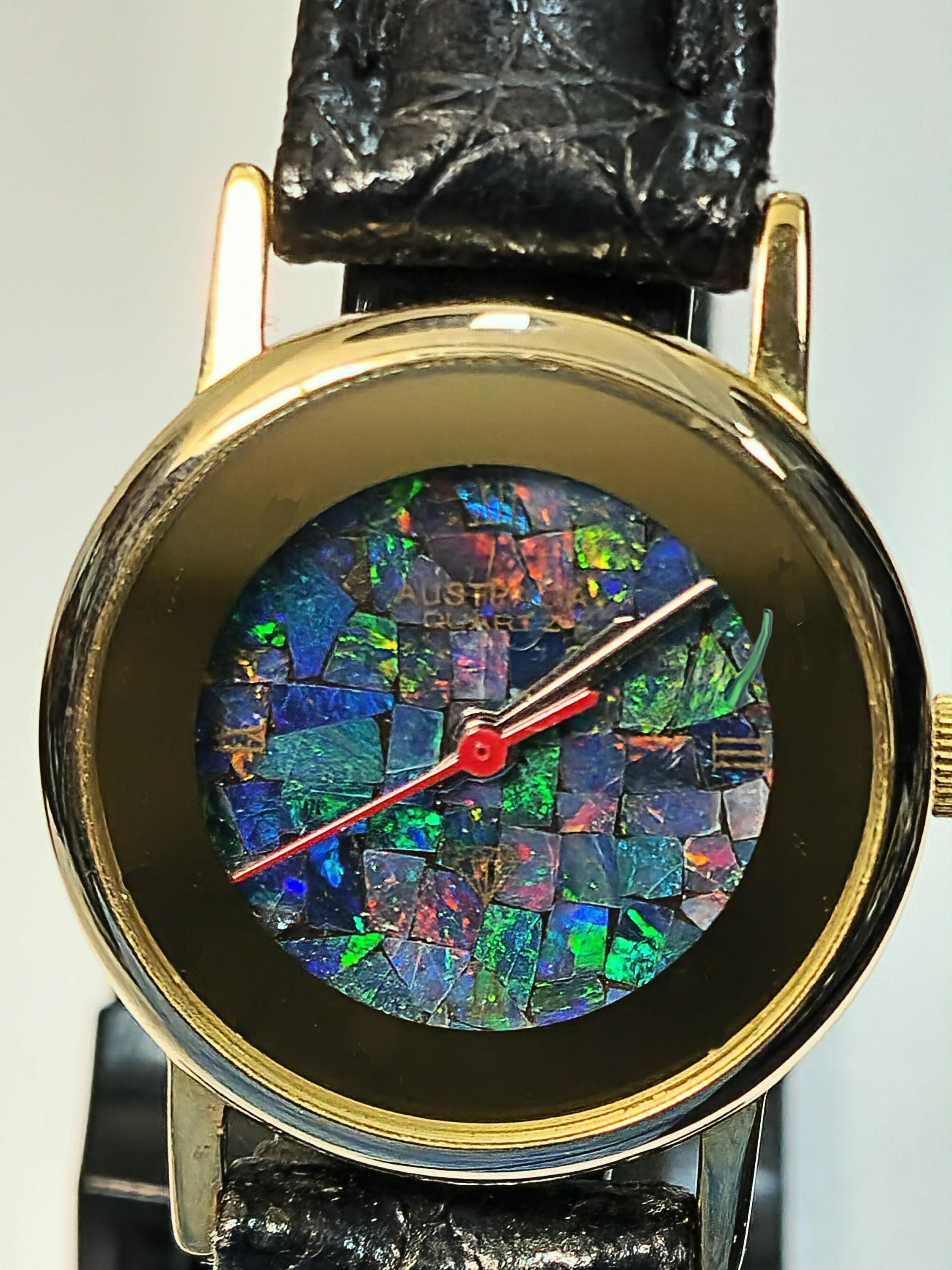 le crystal クォーツ腕時計　Australian opal A995 le crystal クォーツ腕時計 Australian opal A995 le crystal