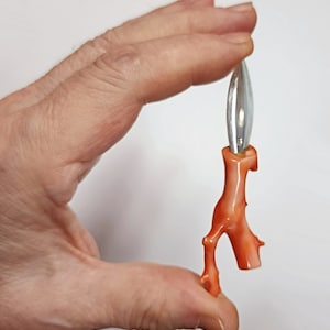 05019.0 - Cuchillo de cartas con hoja de plata esterlina única con mango de rama de coral rosa taiwanés natural Fue el ÚNICO jamás fabricado y es ÚNICO
