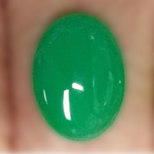 53546.0 - 18 x 13 mm oval cabochon cut Australian Chrysoprase Natural colour No treatment High quality From Maryborough Queensland in 1970's