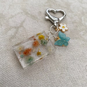 Dried flower scissor fob / scissor fobs / scissor charm / scissor minder / resin scissor fob / stitching accessories / cross stitch