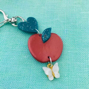 Apple scissor fob / scissor fobs / scissor charm / scissor minder / scissor fob / stitching accessories / cross stitch