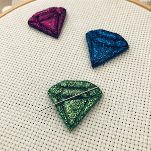 Glitzer Edelstein / Diamant Nadelhalter für Kreuzstiche - Nadelhalter - Nadelhalter - Kreuzstich Geschenke UK - Geschenke für Maschen