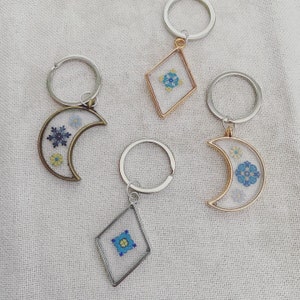 Decoratieve ringbedel van harsgaren / kruissteekbedel / naaiaccessoires / kruissteek / borduurwerk