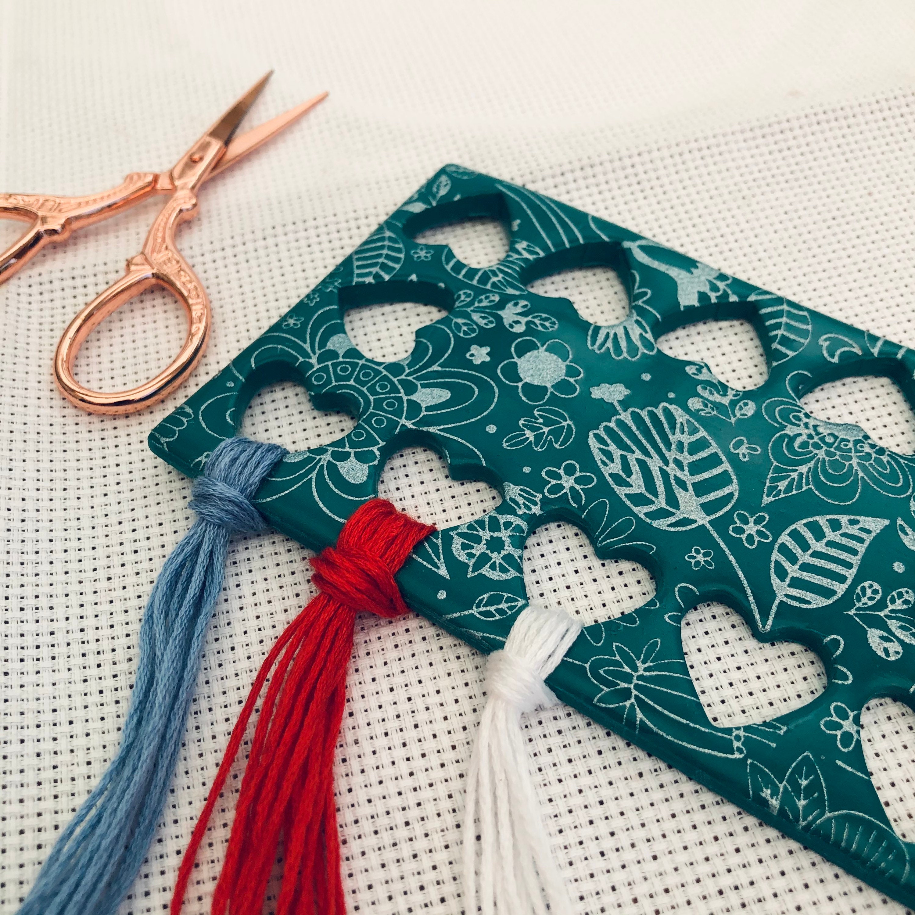 Floss Drops Ultra Thin Acrylic Embroidery Thread Organizers 