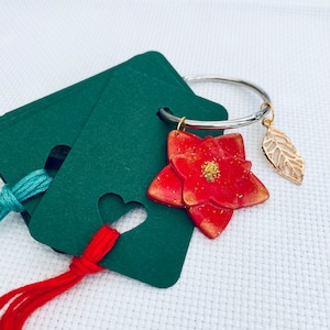 Christmas Thread Keep - Floss Drops - Poinsettia Thread Organiser - Floss Organiser - Cross Stitch Accessory - Cross Stitch Gift