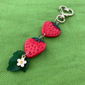 Strawberry scissor fob / scissor fobs / scissor charm / scissor minder / scissor fob / stitching accessories / cross stitch