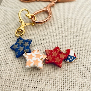 Fourth of July scissor fob / scissor fobs / scissor charm / scissor minder / beaded scissor fob / stitching accessories / cross stitch