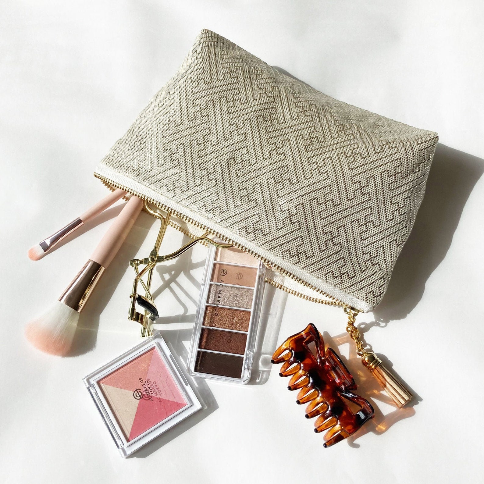 Traditional Japanese patterns zipper makeup bag made from ...