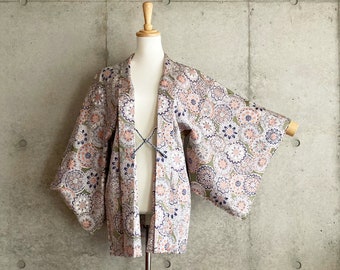 F758: Japanese vintage kimono Haori, Jacket, Robe, Dress. Pale blue. Plate pattern.