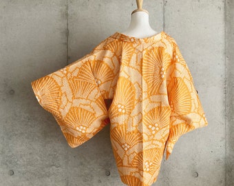 S668: Japanese vintage kimono Haori, Jacket, Robe, Dress. Japanese "Shibori". Yellow. Abstract pattern.