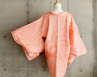 S638: Japanese vintage kimono Haori, Jacket, Robe, Dress. Japanese "Shibori". Peach pink. Floral pattern.