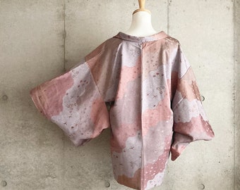 F736: Japanese vintage kimono Haori, Jacket, Robe, Dress. Purple. Floral pattern.
