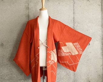 F770: Japanese vintage kimono Haori, Jacket, Robe, Dress. Vermilion. Abstract pattern.