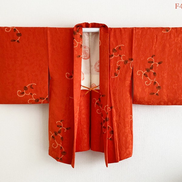 F446: Japanese vintage kimono Haori, Jacket, Robe, Dress. Orange. Ivy and flower pattern.